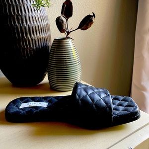 Quilted black faux leather square toe flat Yuki slides sz 8 by Steven New York.